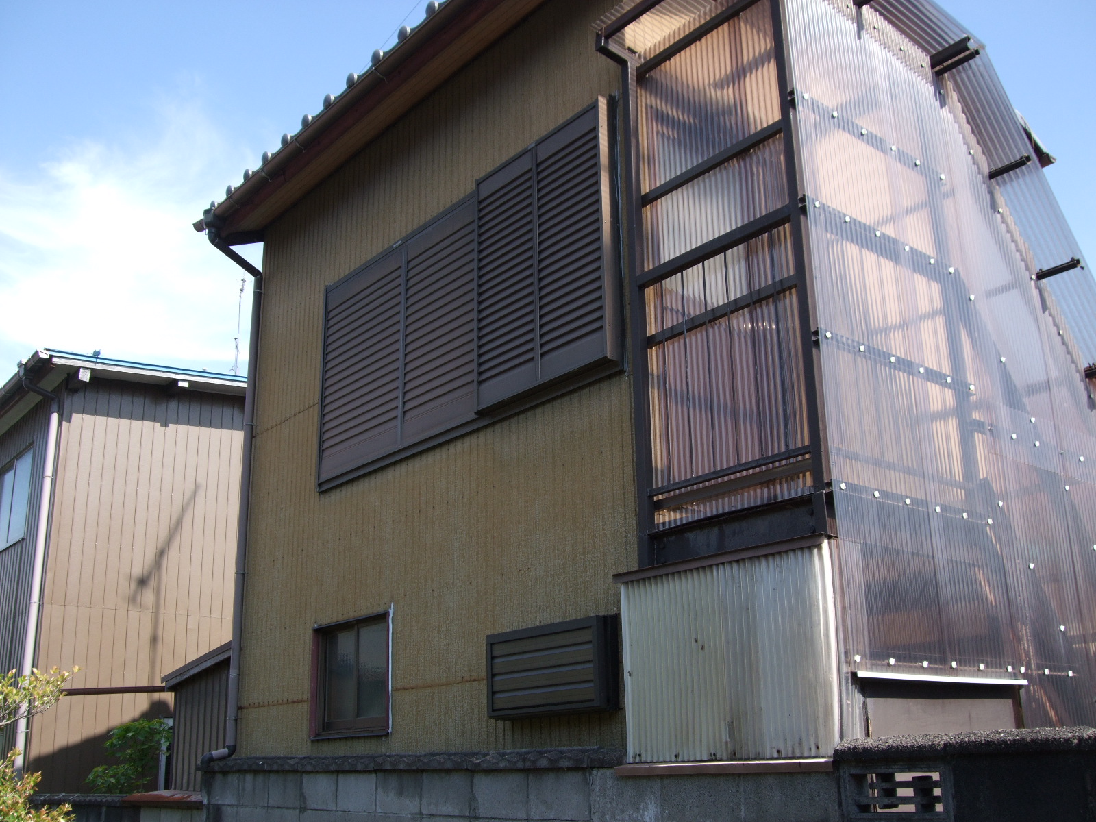石原邸外壁before